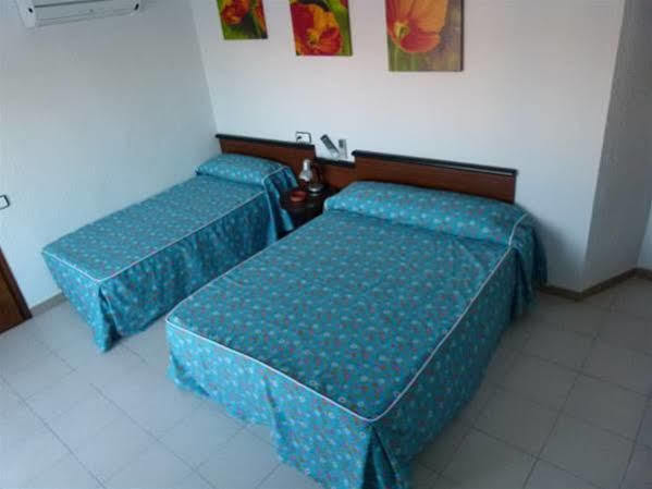 Hostal Pardo Miami Playa Exterior foto